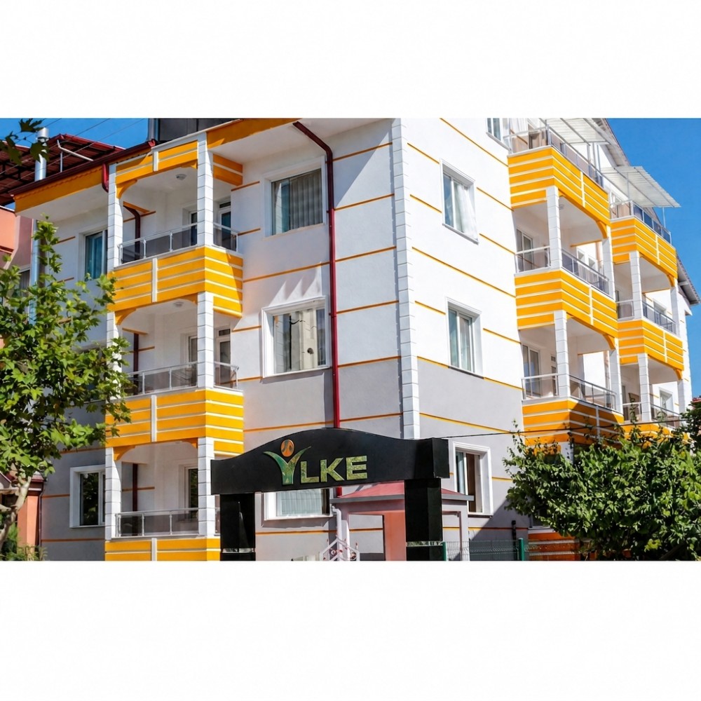 İlke 2 Kız Apart